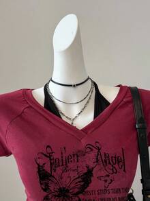 Attitoon 女士休闲复古朋克 V 领露背褶饰插肩袖撞色短袖 T 恤，带有蝴蝶、心形花卉和英文字母印花，适合夏秋季穿着舒适 - 彩色 - 查看 4