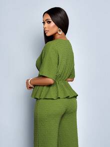 SOLERSUN Fashionable Commuter Solid Color Pleated Hem Top And Pants Set