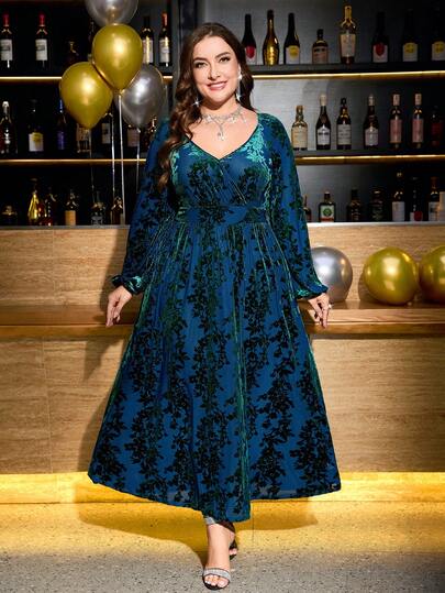 Gownix 大码女式优雅提花心形领长款 A 字长裙，长袖连衣裙，优雅女式连衣裙