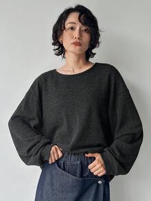 FRIFUL 女士纯色圆领落肩长袖T恤，背面饰有砖块图案，侧边开衩下摆，宽松休闲百搭，适合秋冬季穿着。 - 黑色 - 查看 3