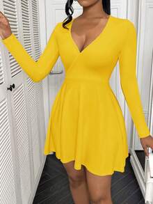BamGleam V领性感前卫简约女士连衣裙迷你短裙秋季连衣裙新年衣服 - 黃色 - 查看 4
