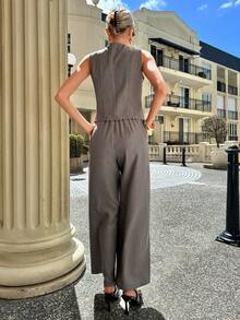 Siren Gaze 女式格纹印花金属扣 V 领背心和裤子两件套 - 卡其色 - 查看 2