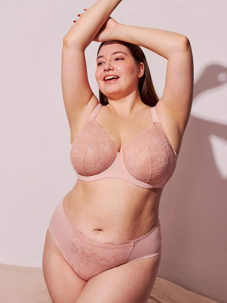Plus Full Coverage Unlined Lace Bra