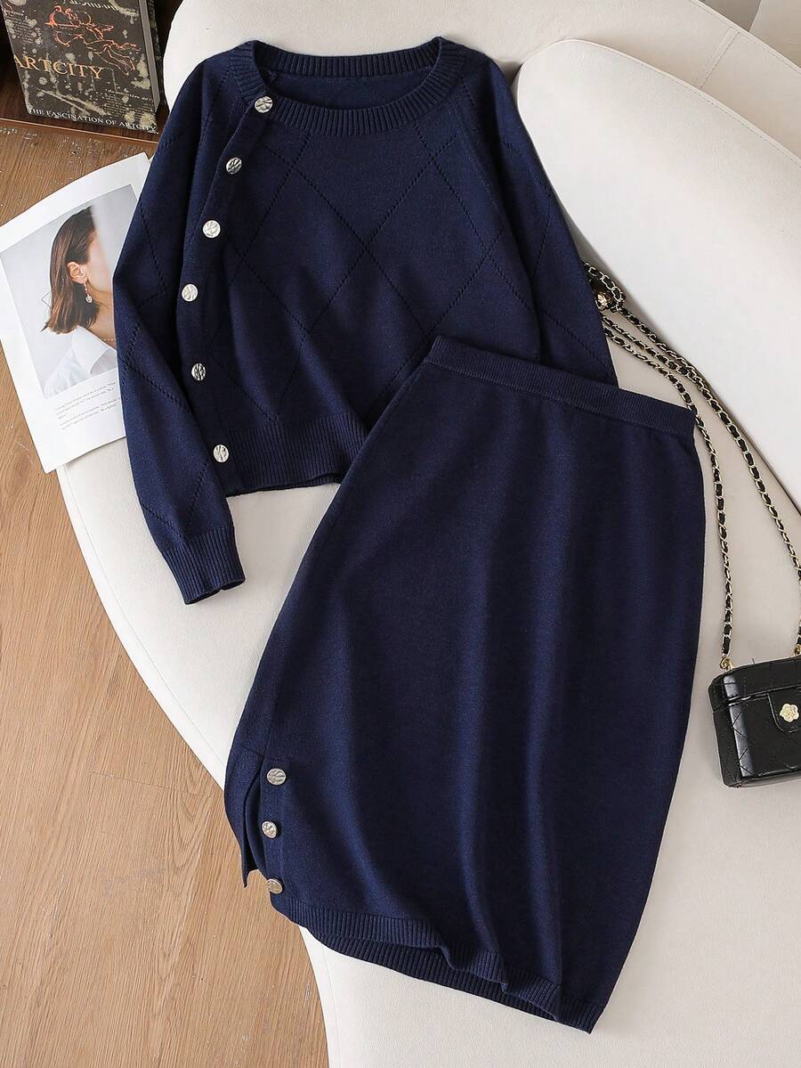Conjunto casual de suéter e saia de malha com gola redonda, cor sólida, manga comprida, design de botões, outono/inverno - Azul Real - Ver 1