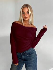 Aloruh Women's Casual Elegant Off-Shoulder Fitted Long Sleeve T-Shirt Christmas - Burgundy - View 5
