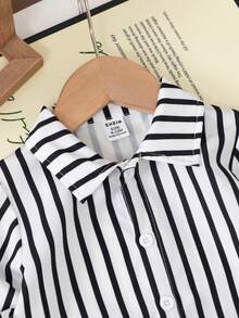 SHEIN Bộ trang phục quý ông 3 món cho bé trai, bộ đồ trang trọng màu xám bao gồm áo vest, áo sơ mi dài tay và quần cạp chun, trang phục quý ông phù hợp cho tiệc sinh nhật, sự kiện trang trọng, biểu diễn, đám cưới, lễ rửa tội, giáng sinh, năm mới, quần áo trẻ em, trang phục bé trai, bộ đồ cho bé trai, bộ đồ cho trẻ sơ sinh, bộ đồ cho bé trai - Nhiều màu - Xem 4