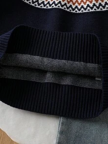 SHEIN 婴幼儿圆领衬衫领毛衣，新品上市。这款婴幼儿针织衫采用法罗群岛图案设计，展现清新可爱的童趣，并融入创意时尚元素。图案中可能运用明亮多彩的线条勾勒卡通元素，为毛衣增添活力与童趣。 - 藏蓝色 - 查看 7