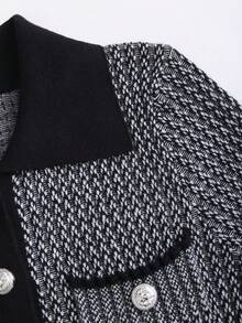 SHEIN Elenzya Áo len cardigan dệt kim nút giả cổ polo họa tiết sóng sọc đen trắng thanh lịch dành cho nữ, tay dài, mùa xuân/thu - Đen và trắng - Xem 5