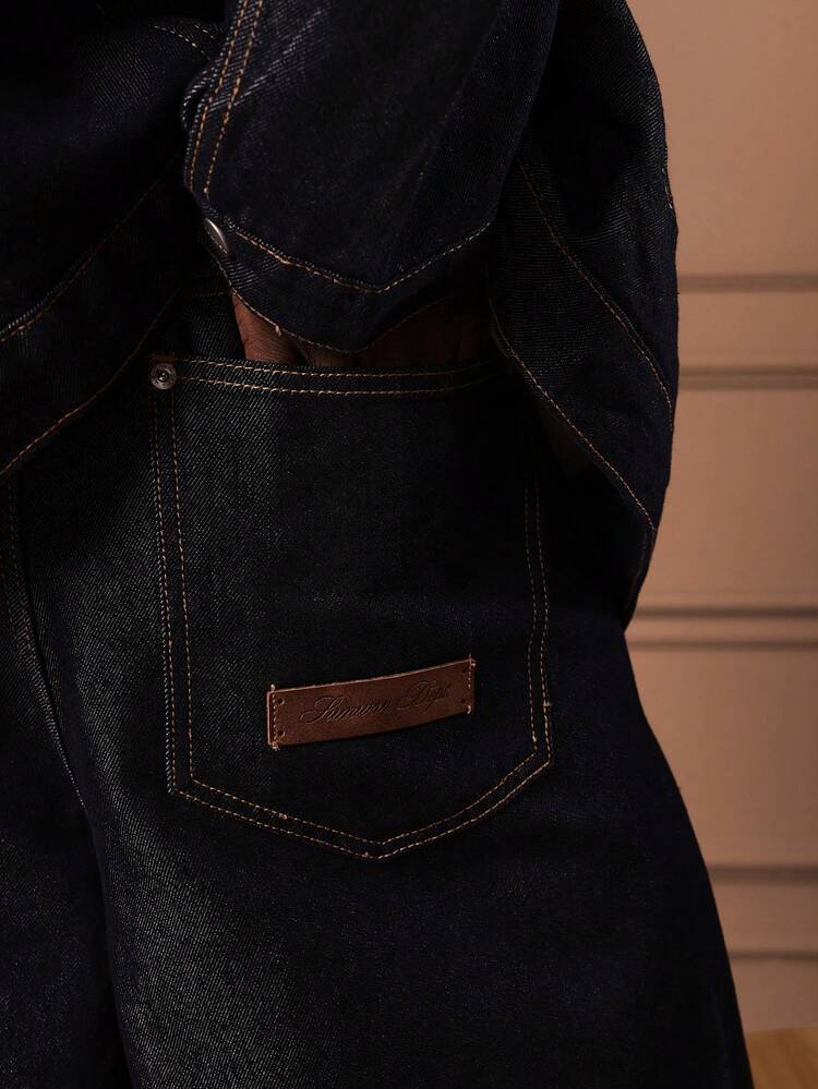 Jeans aus Raw Denim mit Bundfalten vorne