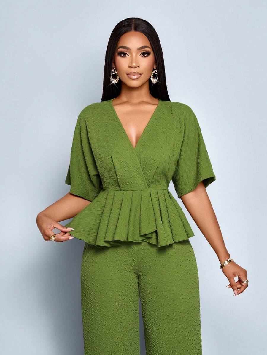 SOLERSUN Fashionable Commuter Solid Color Pleated Hem Top And Pants Set