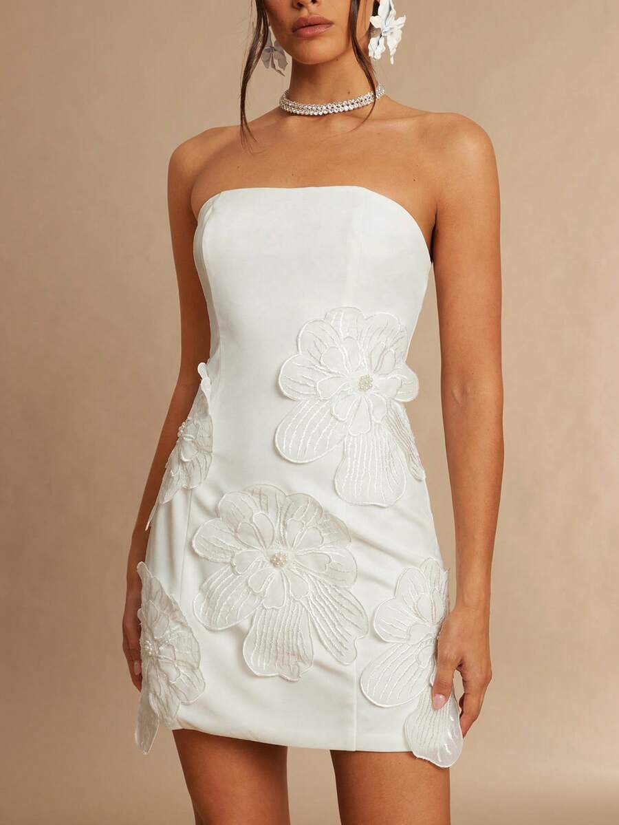 Silquee 女士时尚花卉抹胸连衣裙，适合派对、宴会和日常穿着 - 白色 - 查看 1