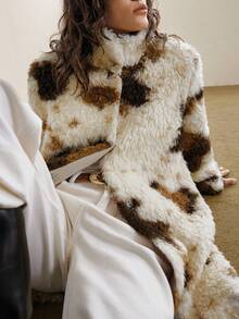 Ontre 2025 Women's Khaki Faux Fur Cow Print Oversized Long Sleeve Lapel Collar Jacket,Brown And White Polka Dot,Winter,Elegant,Date,Old Money Style Coat - Khaki - View 5