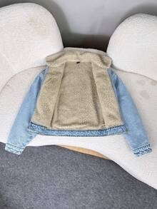 SHEIN 少女时尚休闲 Y2K 复古酷炫街头返校学院风浅蓝色牛仔夹克，内衬保暖抓绒，翻领长袖短款外套，适合日常穿着，秋冬季节参加锐舞派对和街头服饰。 - 藍色 - 查看 8