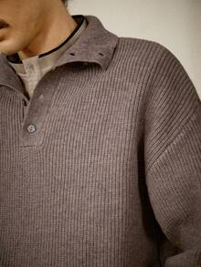 RivetRise كنزة صوفية كاجوال بأكمام طويلة وأزرار نصف لوحة ذات لون واحد للرجال، قميص محبوك للرجال للخريف/الشتاء، بلوزة محبوكة للرجال، بلوزة محبوكة للرجال مبطنة حرارية مقاومة للرياح والبرد، بلوزة محبوكة للرجال بياقة مستديرة، مجموعة الخريف للرجال، ملابس الرجال، ملابس الرجال من الكشمير - بني مخاوي - مشاهدة 2