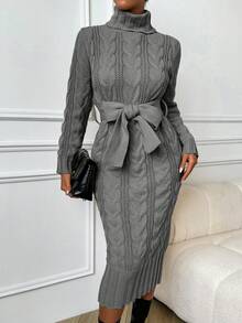 Arave Vestido de punto ajustado de manga larga con cuello alto y cinturón