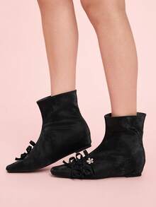 CUCCOO DOLLMOD Hidden Wedge French Retro Buckle Pointed Toe Ankle Boots For Women - Black - View 5