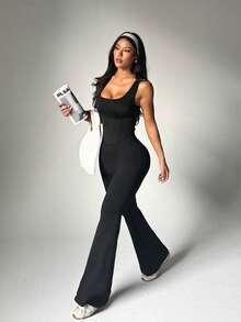 Dewbera 女士秋冬春款连体裤，黑色紧身U领，腰部修身拼接，后背U型网眼拼接，修身显高，遮盖腹部，喇叭裤腿，适合日常休闲穿着，跑步，瑜伽，健身，网球，高尔夫等活动