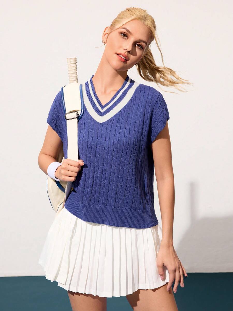 Easithlete Easithlete Women's Contrast Color Regular Fit Sleeveless V-Neck Sweater - Navy Blue - View 1