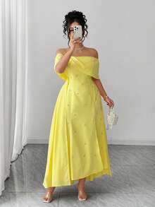 SHEIN PETITE CURVE Plus Size Women's Elegant Modest Formal Butter Yellow Summer Off-Shoulder Poncho Maxi Dress,High Slit Fishtail Hem Party Teacher Outfit - Yellow - View 3
