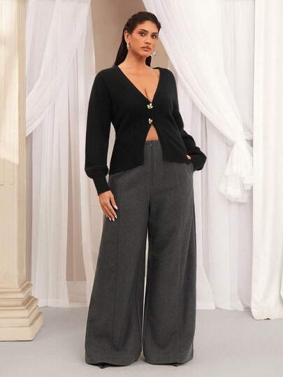 VOLUPTÉ CURVE Sólo Tallas Grandes Primavera Nueva Llegada Elegante Vintage Minimalista Suave Mezcla de Lana Cuello en V Cintura Ceñida Cardigan con Botones y Adornos Florales, Favorecedora y Versátil, Ideal para el Día de San Valentín