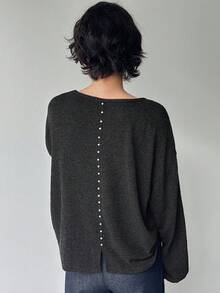 FRIFUL 女士纯色圆领落肩长袖T恤，背面饰有砖块图案，侧边开衩下摆，宽松休闲百搭，适合秋冬季穿着。 - 黑色 - 查看 4