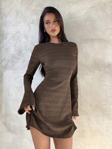 Aloruh 全新性感露背针织提花弹力面料喇叭袖短款连衣裙 - 棕色 - 查看 4