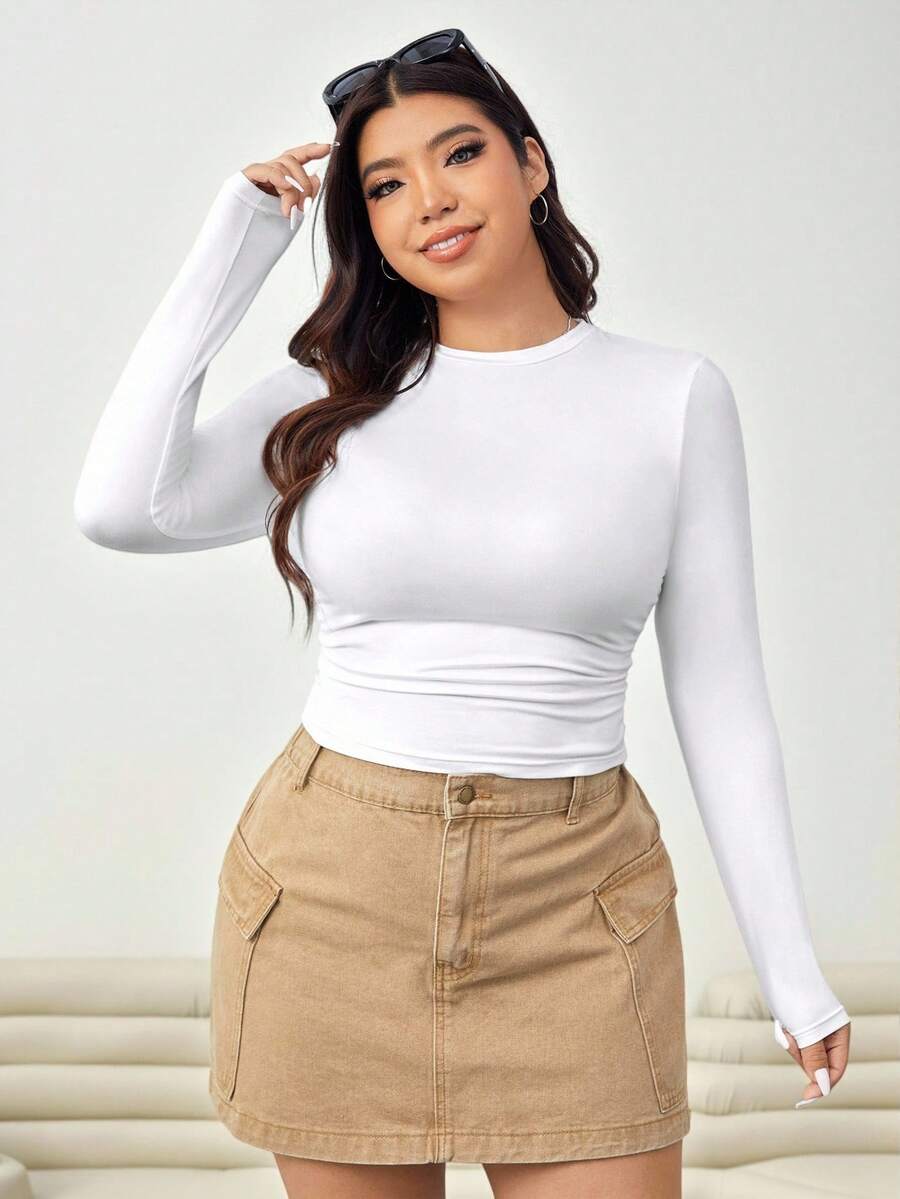 Solflare Women' Plus Size Round Neck Solid Color Slim-Fit T-Shirt