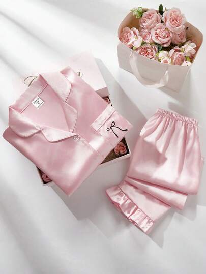 Conjunto de 2 piezas de niña con blusa de manga con volantes de unicolor y pantalones con bordado de bolsillo, conjunto de pijama de satén rosa de primavera/otoño