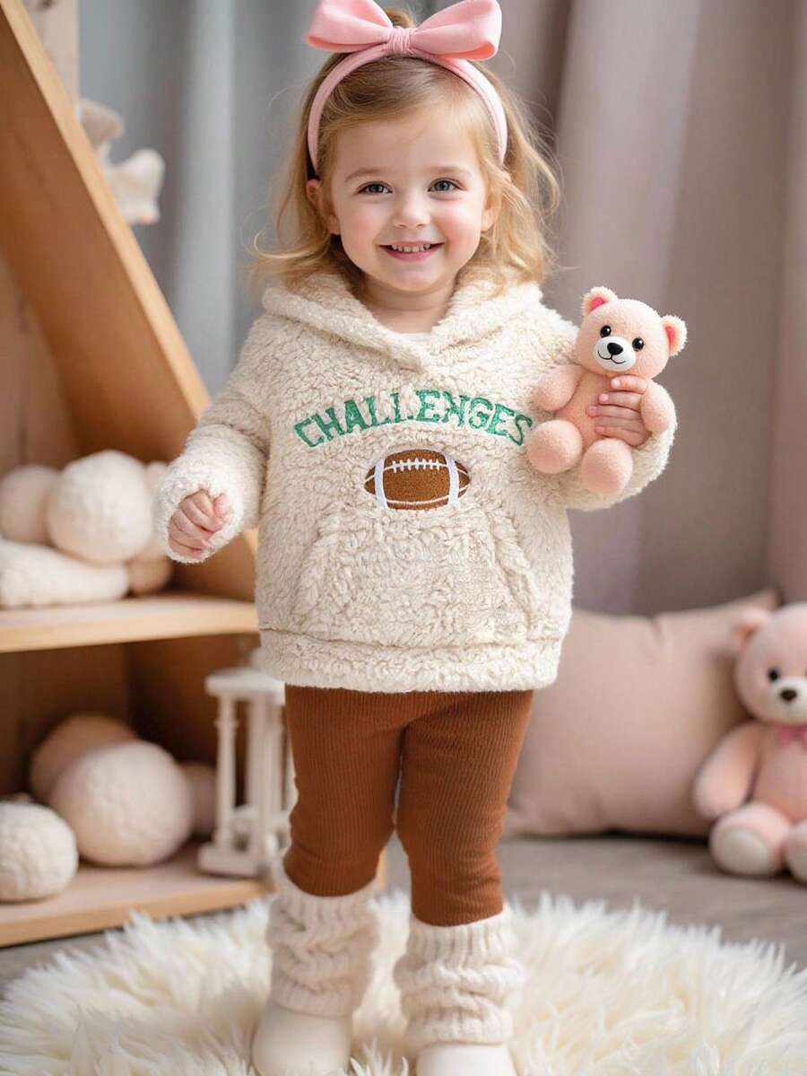 SHEIN Babygirl 可爱毛绒字母印花连帽衫和裤子套装，秋冬 - 米色 - 查看 1