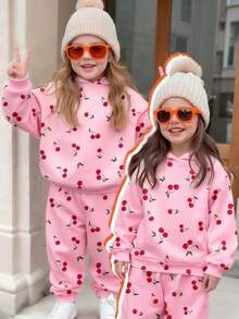 SHEIN Playful Pals Girls Casual Cherry Pattern Print Hoodie And Sweatpants Set, Fashionable And Refreshing Outfit For Autumn - Multicolor - View 3