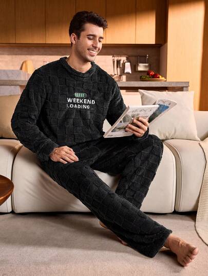 Manfinity Underwear&Sleepwear Basics 大码男士珊瑚色保暖圆领长袖睡衣套装，加厚保暖内衬，秋冬