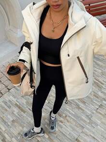 DAZY 女士纯色长袖拉链抽绳连帽休闲常规夹克女外套 - 米色 - 查看 4