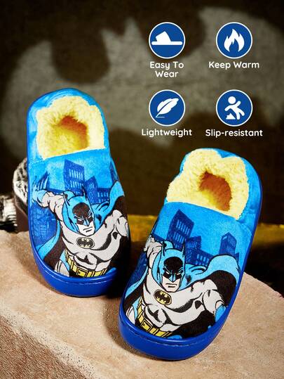 BATMAN X SHEIN Cute Cartoon Blue Boys Children's Non-Slip Indoor Slippers Toddlers & Kids Soft Plush Warm Winter House Shoes, Lightweight And Durable EVA Sole,Home Bedroom Air-Conditioned Room Spring, Autumn And Winter