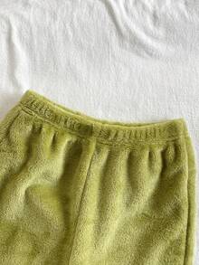 2 件套幼儿男童可爱简约恐龙刺绣圆领长袖上衣和宽松休闲裤毛绒睡衣套装，适合家居穿着