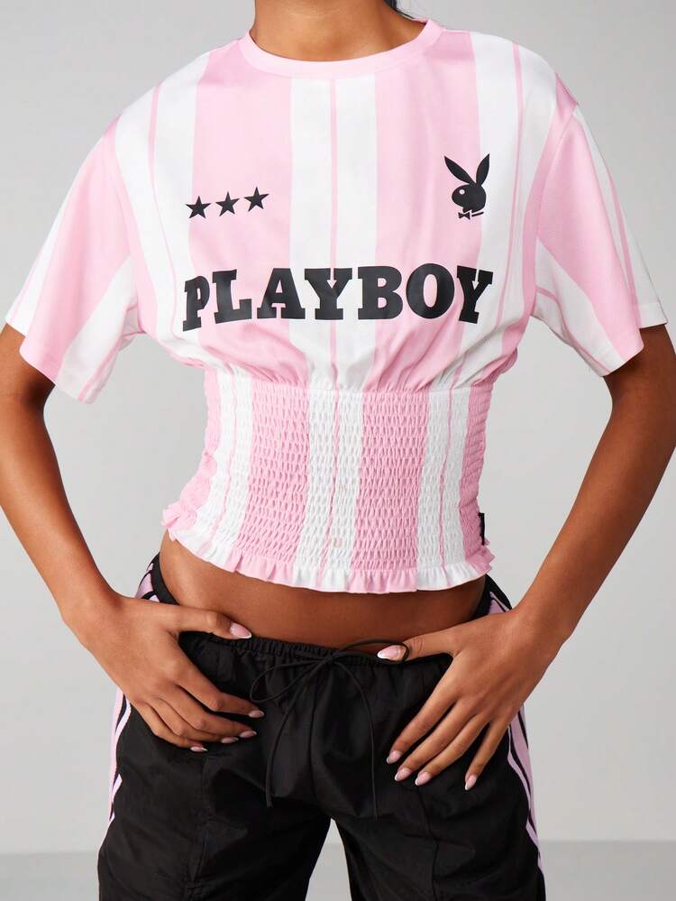 Missguided x Playboy 브랜드 로고 디테일이 있는 스트라이프 핏 허리 스모킹 헴 반팔 티
