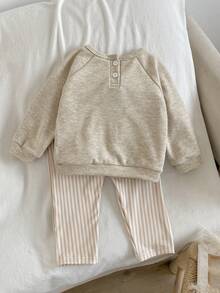 2 件套婴儿/男婴恐龙刺绣休闲圆领长袖上衣和裤子睡衣套装，秋冬 - 卡其色 - 查看 2