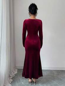 Modelyn Women's Burgundy Velvet Long Sleeve Beaded Waist Ruched Bodycon Midi Dress, Elegant For Outings And Dates, Autumn/Winter