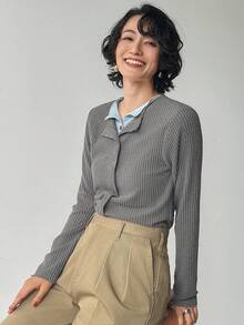 FRIFUL 女士撞色长袖二合一翻领纽扣罗纹纹理面料修身休闲百搭T恤，秋冬款 - 灰色 - 查看 3