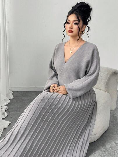 Modelyn 大码纯色V领褶皱优雅长袖羊绒毛衣连衣裙