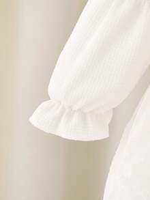 SHEIN Glamorique Kids 女婴白色长袖荷叶边下摆连衣裙，适合日常、派对和聚会穿着，展现年轻女孩的天真活泼魅力，秋冬 - 白色 - 查看 4