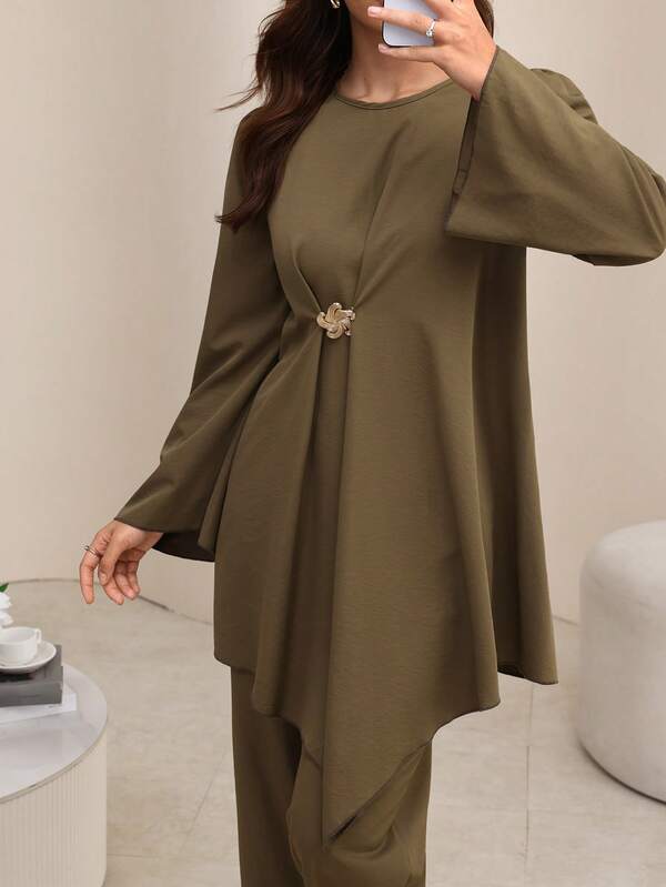 SHEIN Lacomfia Women's Arabic Style Top With Metal Decor Button And Asymmetric Hem