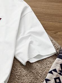 Manfinity VCAY Men's Graphic T-Shirt With Lettering Print And Embroidery Loose Crew Neck Short Sleeve T-Shirt - White - View 4