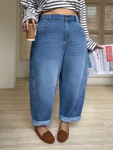 SHEIN CURVE+ 大码女式高腰口袋宽松锥形休闲牛仔裤，圣诞牛仔，圣诞节，新年，新年，大码牛仔裤，曲线修身牛仔裤，超大牛仔裤，松紧腰牛仔裤，宽松牛仔裤，锥形牛仔裤，9/10长度牛仔裤，卷边牛仔裤，多口袋牛仔裤，宽松牛仔裤，高腰大码牛仔裤，圣诞牛仔，冬季休闲牛仔裤，假日旅行牛仔裤，舒适大码裤装，节日牛仔裤，日常曲线牛仔裤，休闲通勤牛仔裤，户外风格牛仔裤，轻松牛仔裤，极简牛仔裤，法式休闲大码裤装，低调奢华牛仔裤，日常舒适牛仔裤，大码日常牛仔裤，曲线休闲牛仔裤，大码工作裤，妈妈牛仔裤，适合曲线身材的牛仔裤，曲线友好牛仔裤，舒适大码牛仔裤，大码锥形卷边牛仔裤，高弹宽松版型，适合身材丰满的女性，休闲复古风牛仔裤，尺码 8XL - 藍色 - 查看 3