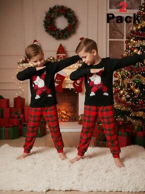 SHEIN 2 pièces/Set T-shirt à manches longues col rond et pantalon de pyjama à carreaux pour jeune garçon, motif Père Noël, ajustement confortable. Ensemble de vêtements de nuit décontractés doux et confortables, convient pour Noël, fête de Noël