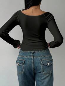 SHEIN BASICS 女士休闲深V领修身长袖T恤，适合秋冬季 - 黑色 - 查看 2