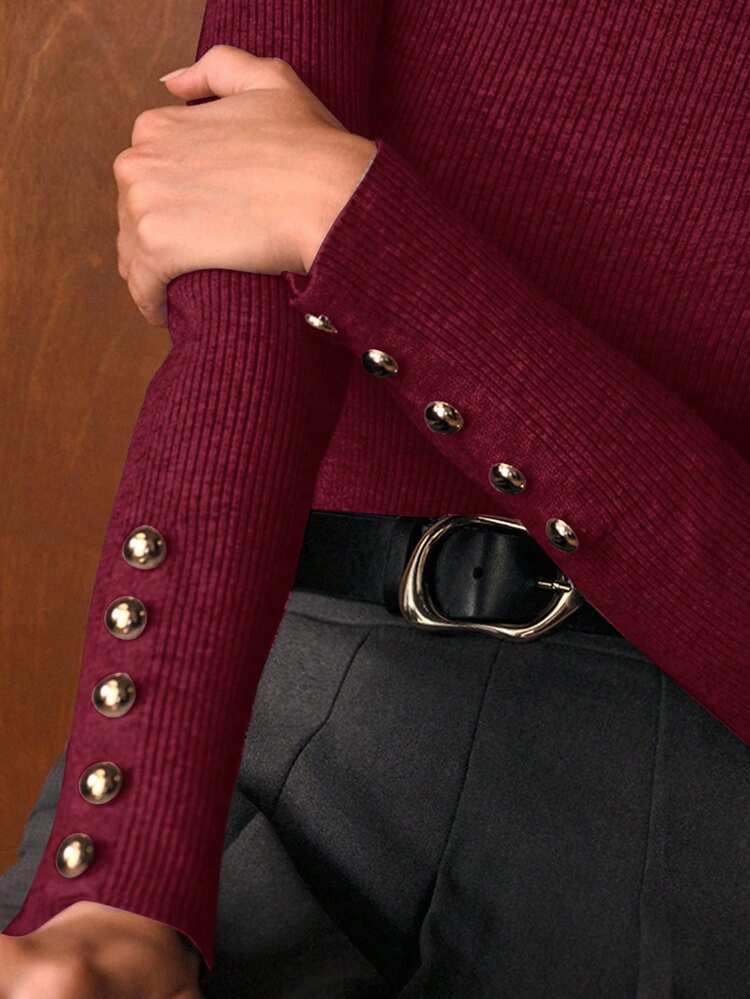SIMPLE METAL BUTTON DECOR BASE LAYER SWEATER