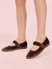 CUCCOO DOLLMOD Zapatos planos de mujer de estilo Mary Jane con pliegues de terciopelo elástico, elegantes y cómodos, de color marrón - Marrón Mocha - Ver 10