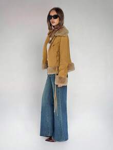 SHEIN ICON Cappotto slim fit in stile bohémien sexy ed elegante da donna per l'autunno e l'inverno, in stile Y2K e millennials, moda individualista, audace e d'avanguardia, con patch in pelliccia sintetica sui lati - Cachi - Visualizzare 3
