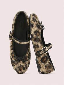 CUCCOO DOLLMOD Women's Leopard Print Buckle Design Casual Flat Loafers - Apricot - View 2