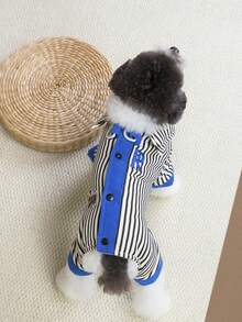 PETSIN جمبسوت سميكة مريحة للحيوانات الأليفة - بيجامات من الفليس الناعم ذات أربع أرجل للكلاب والقطط الصغيرة، ملابس دافئة للخريف/الشتاء للعب والاسترخاء - أبيض وأسود - مشاهدة 4